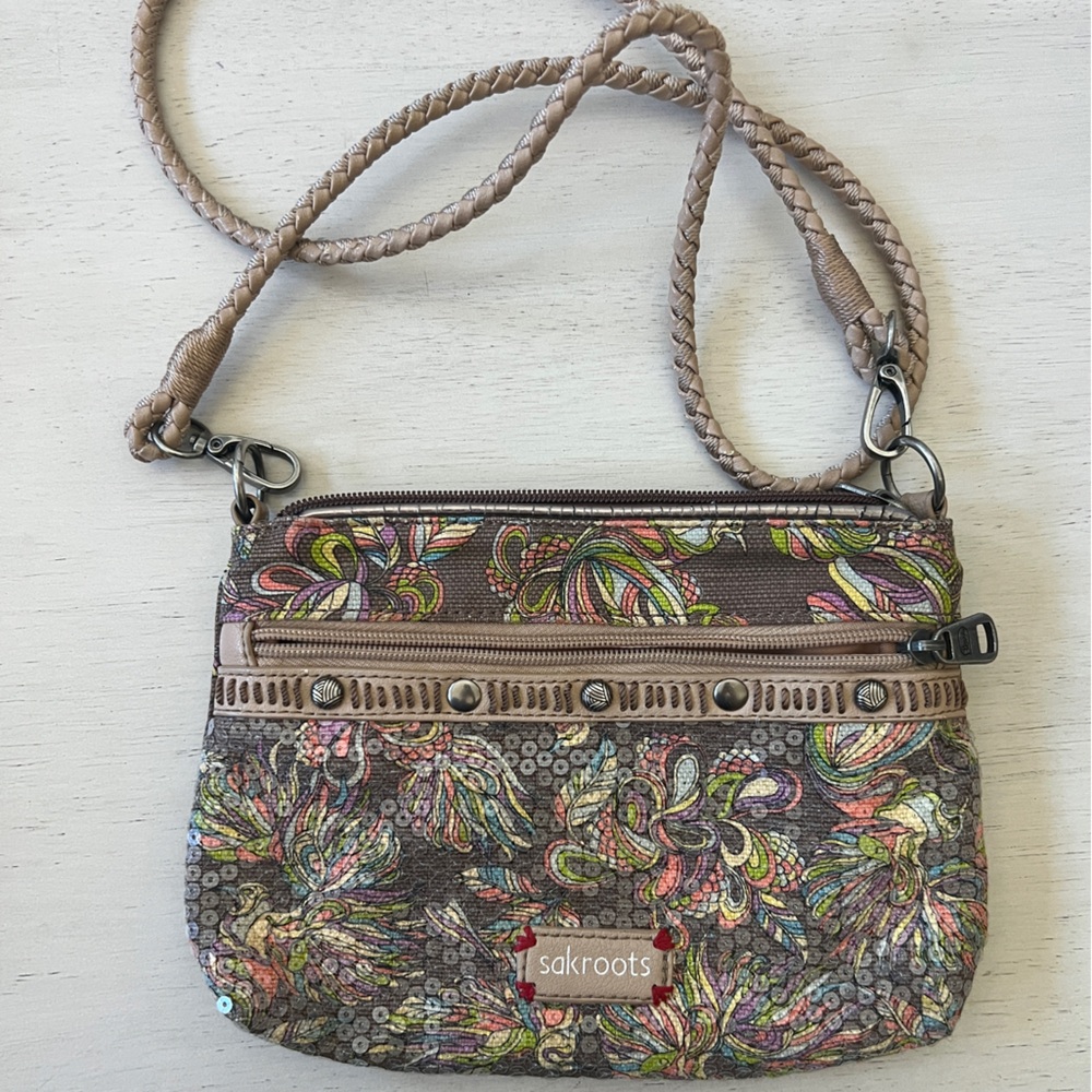 Sakroots Artist Circle Clear Sequins Flat Crossbody Bag Zip Beige Floral Braided